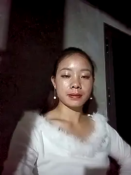 Snapshot of milo123-xx chatting on 10/21/25, 03:57 milo123-xx online show from 10/21/25, 03:57