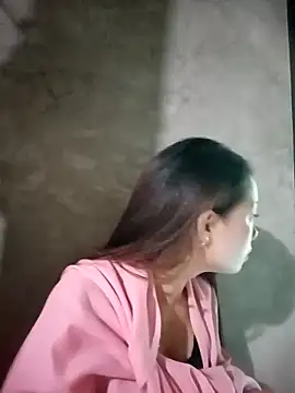 Snapshot of milo123-xx chatting on 10/22/25, 04:57 milo123-xx online show from 10/22/25, 04:57