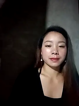 Snapshot of milo123-xx chatting on 10/24/25, 12:52 milo123-xx online show from 10/24/25, 12:52