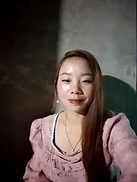 Snapshot of milo123-xx chatting on 11/15/25, 01:25 milo123-xx online show from 11/15/25, 01:25