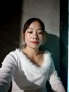 Snapshot of milo123-xx chatting on 11/16/25, 01:33 milo123-xx online show from 11/16/25, 01:33