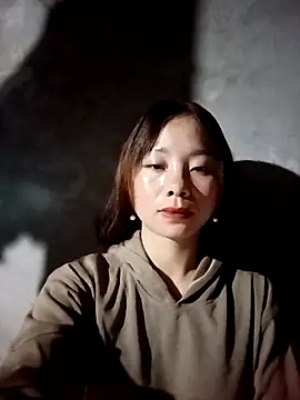 Snapshot of milo123-xx chatting on 11/16/25, 01:39 milo123-xx online show from 11/16/25, 01:39