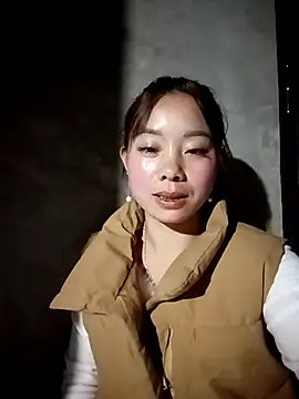 Snapshot of milo123-xx chatting on 11/27/25, 02:19 milo123-xx online show from 11/27/25, 02:19