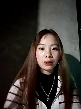 Snapshot of milo123-xx chatting on 11/29/25, 01:19 milo123-xx online show from 11/29/25, 01:19