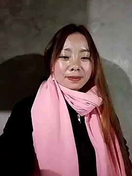 Snapshot of milo123-xx chatting on 12/15/25, 02:27 milo123-xx online show from 12/15/25, 02:27