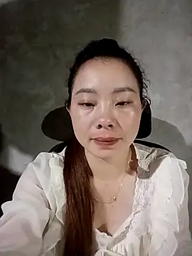 milo123-xx online show from 04/22/26, 09:44