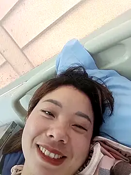 milo123-xx online show from 04/23/26, 02:46