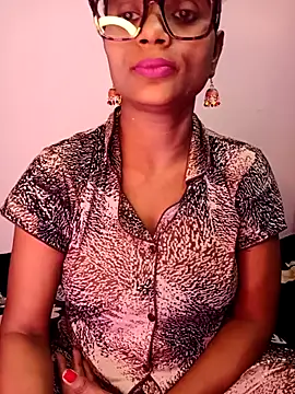 Snapshot of Mohini_Josh069 chatting on 10/01/25, 12:55 Mohini Josh069 online show from 10/01/25, 12:55