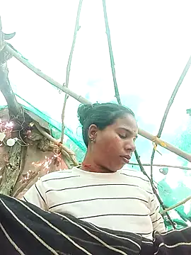 Snapshot of Rubi_sarma chatting on 12/21/25, 10:00 Rubi sarma online show from 12/21/25, 10:00