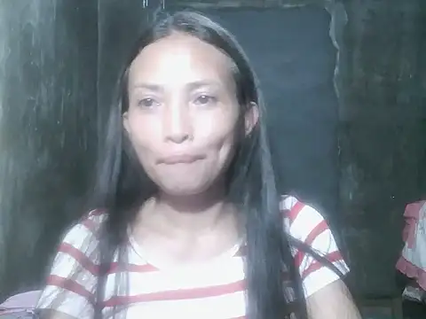 Snapshot of pinayhotii chatting on 11/20/25, 12:05 pinayhotii online show from 11/20/25, 12:05
