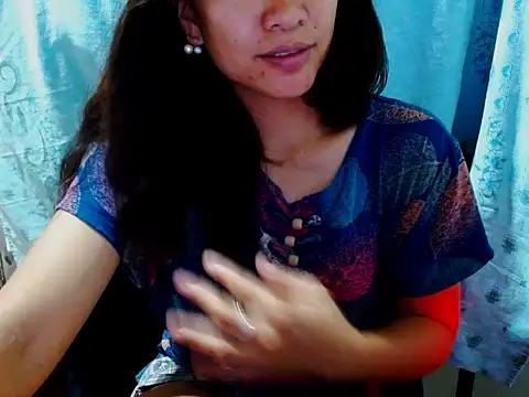 Snapshot of im_all_y0urs chatting on 09/10/25, 03:06 im all y0urs online show from 09/10/25, 03:06