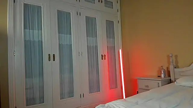 Snapshot of suzysuza chatting on 09/25/25, 03:16 suzysuza online show from 09/25/25, 03:16