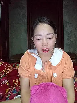 Snapshot of _Helala_ chatting on 09/11/25, 03:06 Helala online show from 09/11/25, 03:06