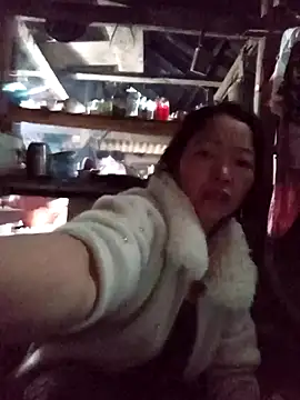 Snapshot of _Helala_ chatting on 11/03/25, 12:13 Helala online show from 11/03/25, 12:13