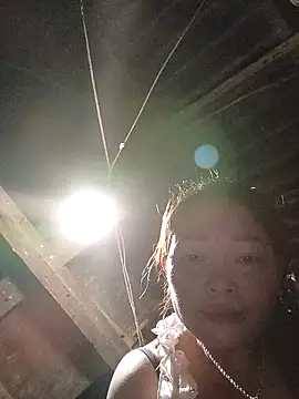 Snapshot of _Helala_ chatting on 11/04/25, 10:25 Helala online show from 11/04/25, 10:25