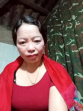 Snapshot of _Helala_ chatting on 11/12/25, 09:25 Helala online show from 11/12/25, 09:25