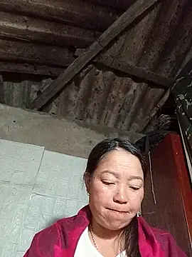 Snapshot of _Helala_ chatting on 11/29/25, 01:36 Helala online show from 11/29/25, 01:36