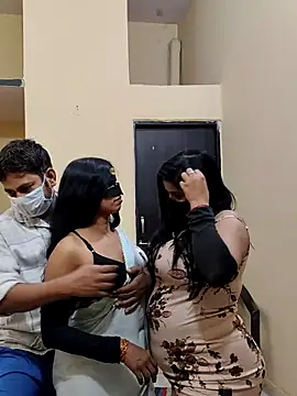 Snapshot of Hot_modal chatting on 11/25/25, 05:46 Hot modal online show from 11/25/25, 05:46