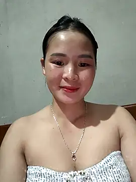 Snapshot of Samdangg chatting on 10/07/25, 12:24 Samdangg online show from 10/07/25, 12:24