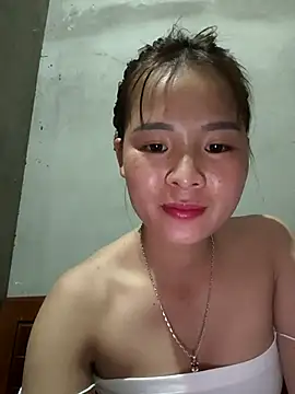 Snapshot of Samdangg chatting on 11/16/25, 10:32 Samdangg online show from 11/16/25, 10:32