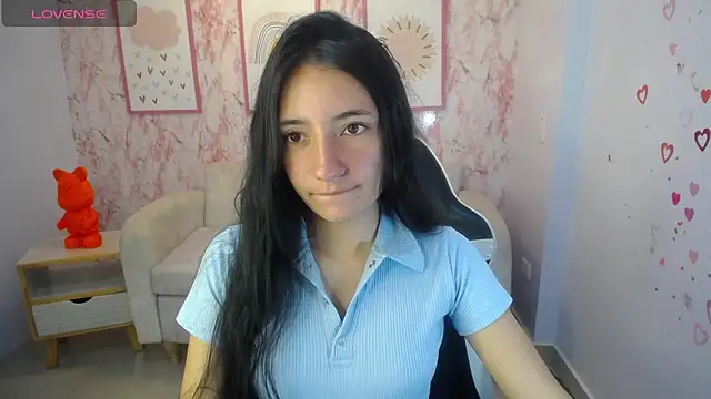 Snapshot of Kylie_ch1 chatting on 09/16/25, 04:19 Kylie ch1 online show from 09/16/25, 04:19