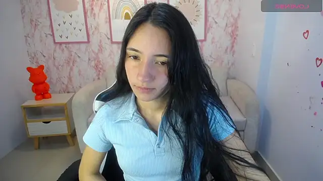 Snapshot of Kylie_ch1 chatting on 10/04/25, 11:08 Kylie ch1 online show from 10/04/25, 11:08