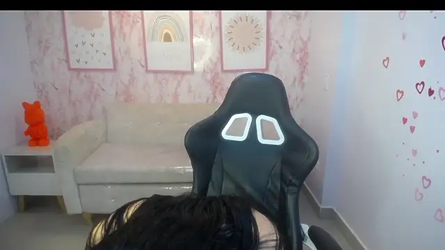 Kylie ch1 online show from 12/21/25, 10:55