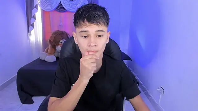 Aron Boyy online show from 02/21/26, 07:48