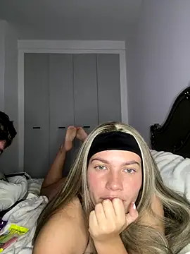 little lola x online show from 10/19/25, 09:26