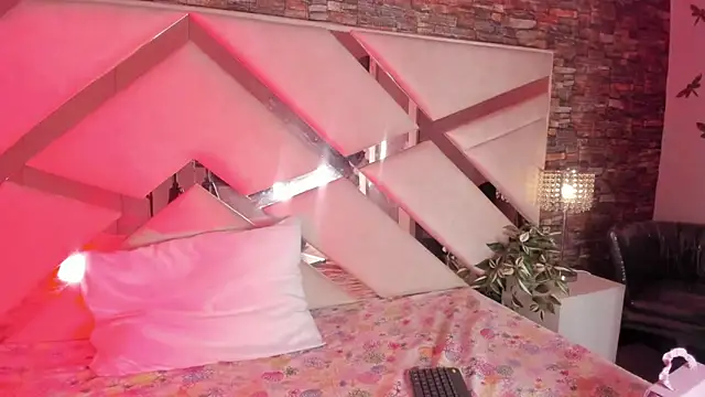 Valery Brand online show from 12/05/25, 12:25