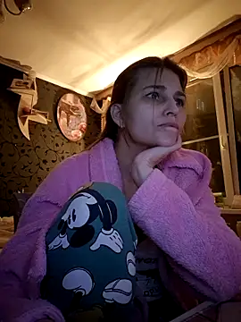 Kimberly Wolker online show from 10/15/25, 04:18