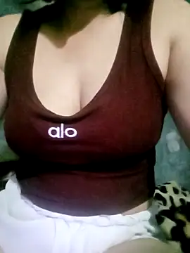 Surrilove online show from 10/28/25, 03:47