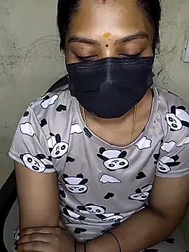 Tamil Attitude queen online show from 09/15/25, 07:36