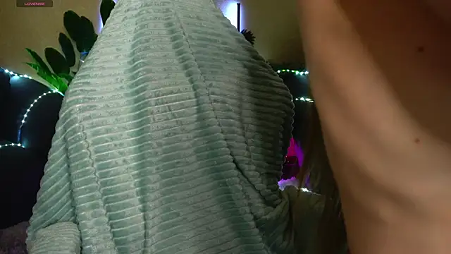 AnitaVon online show from 04/22/26, 04:04