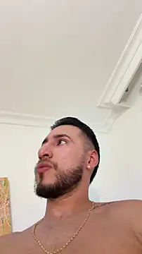 Thiago Hill online show from 12/20/25, 09:44