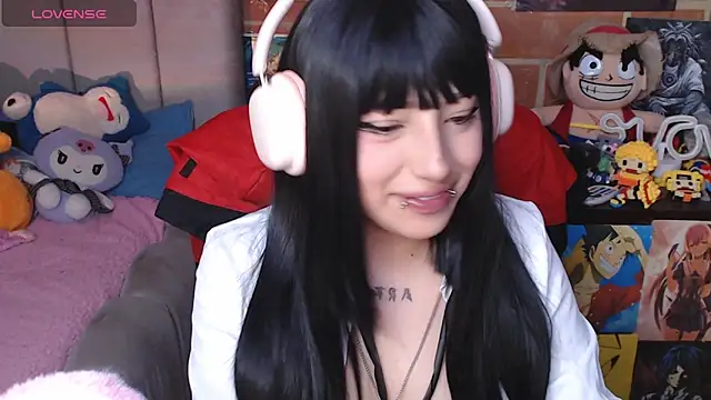 Snapshot of _alexa19pretty_ chatting on 05/25/26, 06:03 alexa19pretty online show from 05/25/26, 06:03