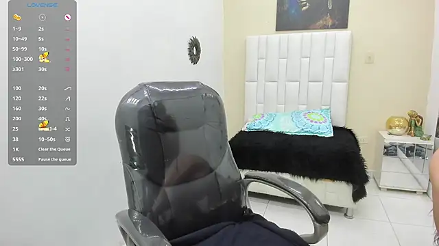 venus cortez online show from 11/12/25, 05:57