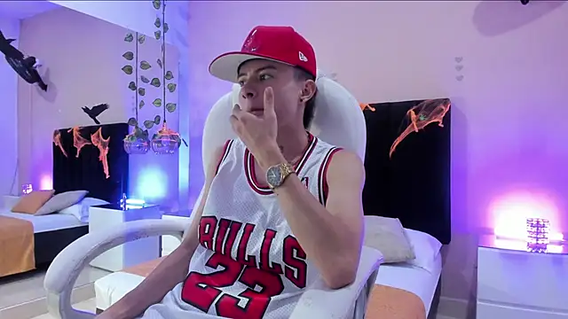 Nascary Fox online show from 10/23/25, 08:07