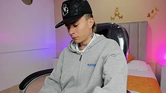 Nascary Fox online show from 04/21/26, 12:00