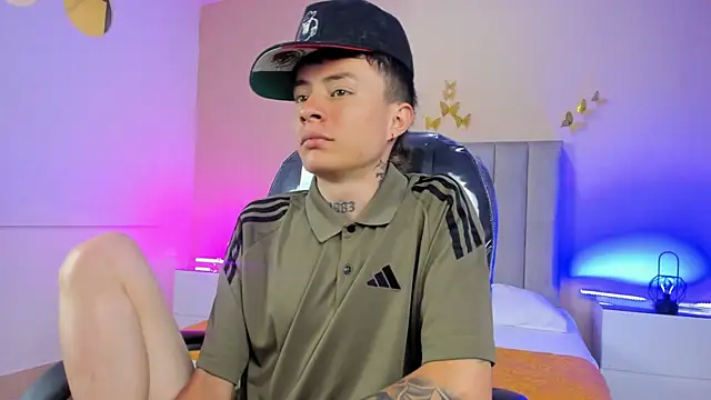 Nascary Fox online show from 04/23/26, 01:13