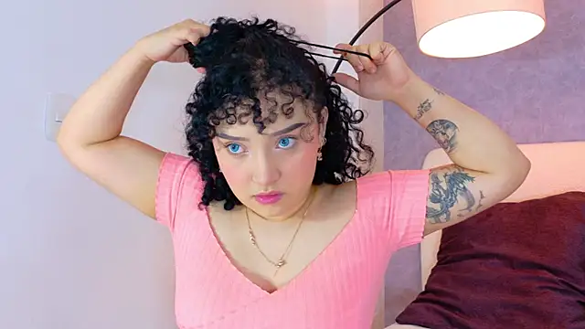 Tracielowe w online show from 11/15/25, 03:26