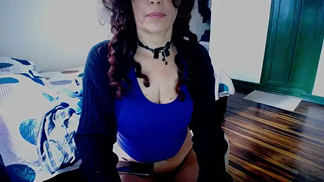 Snapshot of fenix_colette chatting on 05/26/26, 03:08 fenix colette online show from 05/26/26, 03:08