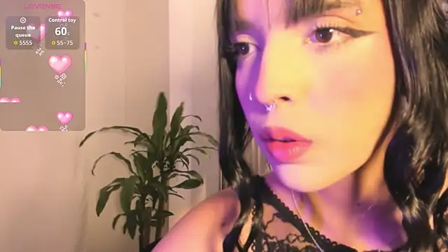 ChloeeMason online show from 12/01/25, 11:04
