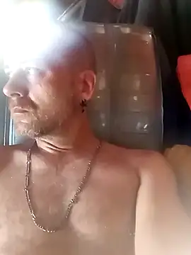 Snapshot of SidingNowness chatting on 09/23/25, 03:59 SidingNowness online show from 09/23/25, 03:59