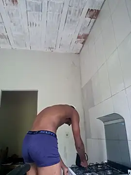 leumas gg online show from 12/22/25, 12:13