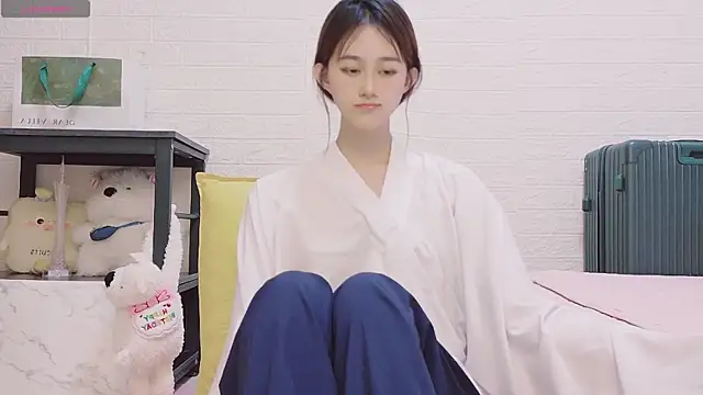 marina-cutegirll online show from 10/02/25, 12:01