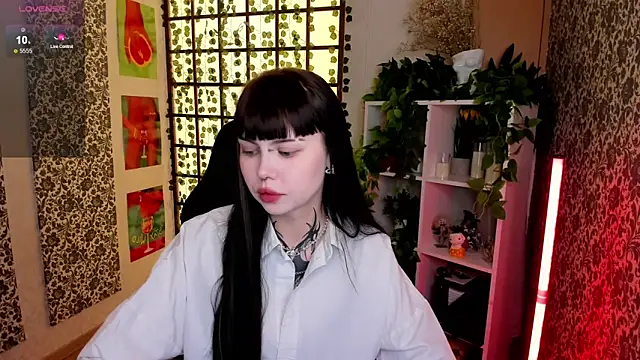 Morana Batt online show from 09/18/25, 01:51