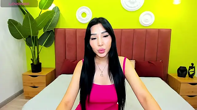 Snapshot of Jennifer_Munoz chatting on 10/05/25, 01:26 Jennifer Munoz online show from 10/05/25, 01:26