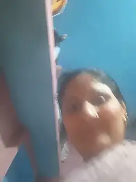 Snapshot of Rakhi99x chatting on 05/30/26, 03:36 Rakhi99x online show from 05/30/26, 03:36