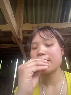 Ngoc-bbi online show from 04/15/26, 05:47